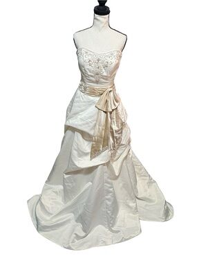 Alfred Sung 6686 Ivory Satin Strapless Wedding Gown Champagne Sash Size 10